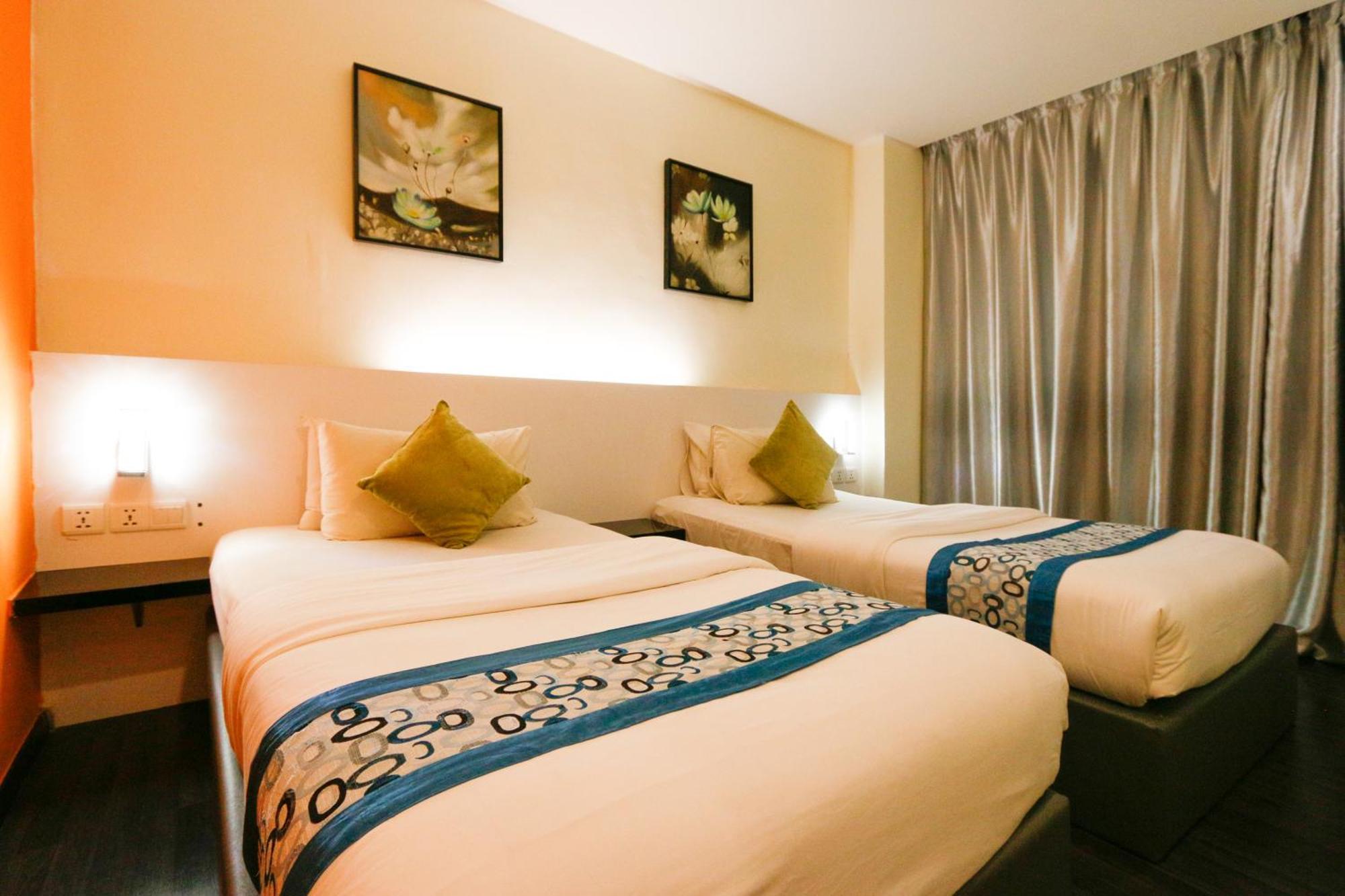 Golden Roof Hotel Ampang Ipoh Bagian luar foto