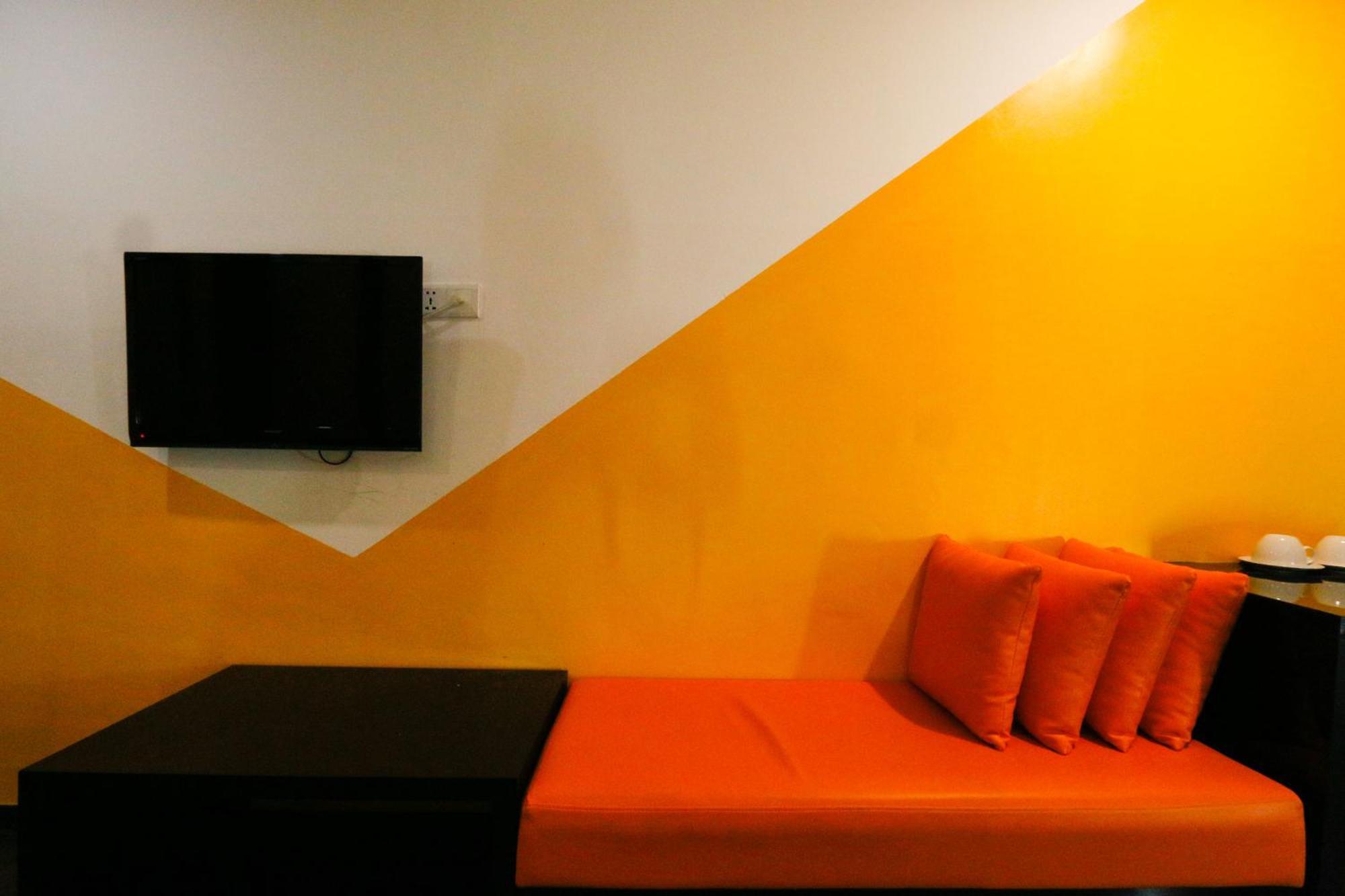 Golden Roof Hotel Ampang Ipoh Bagian luar foto