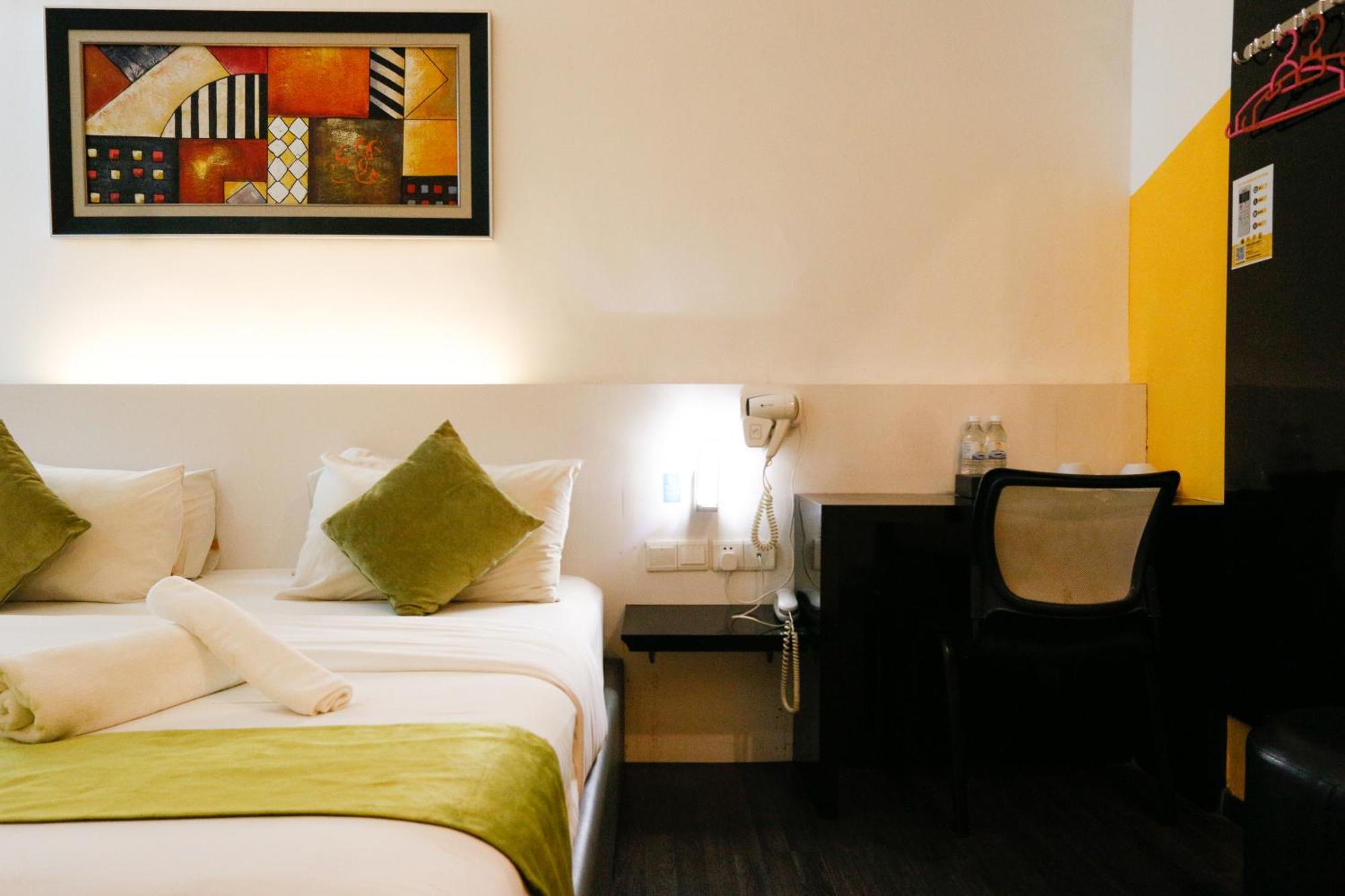 Golden Roof Hotel Ampang Ipoh Bagian luar foto