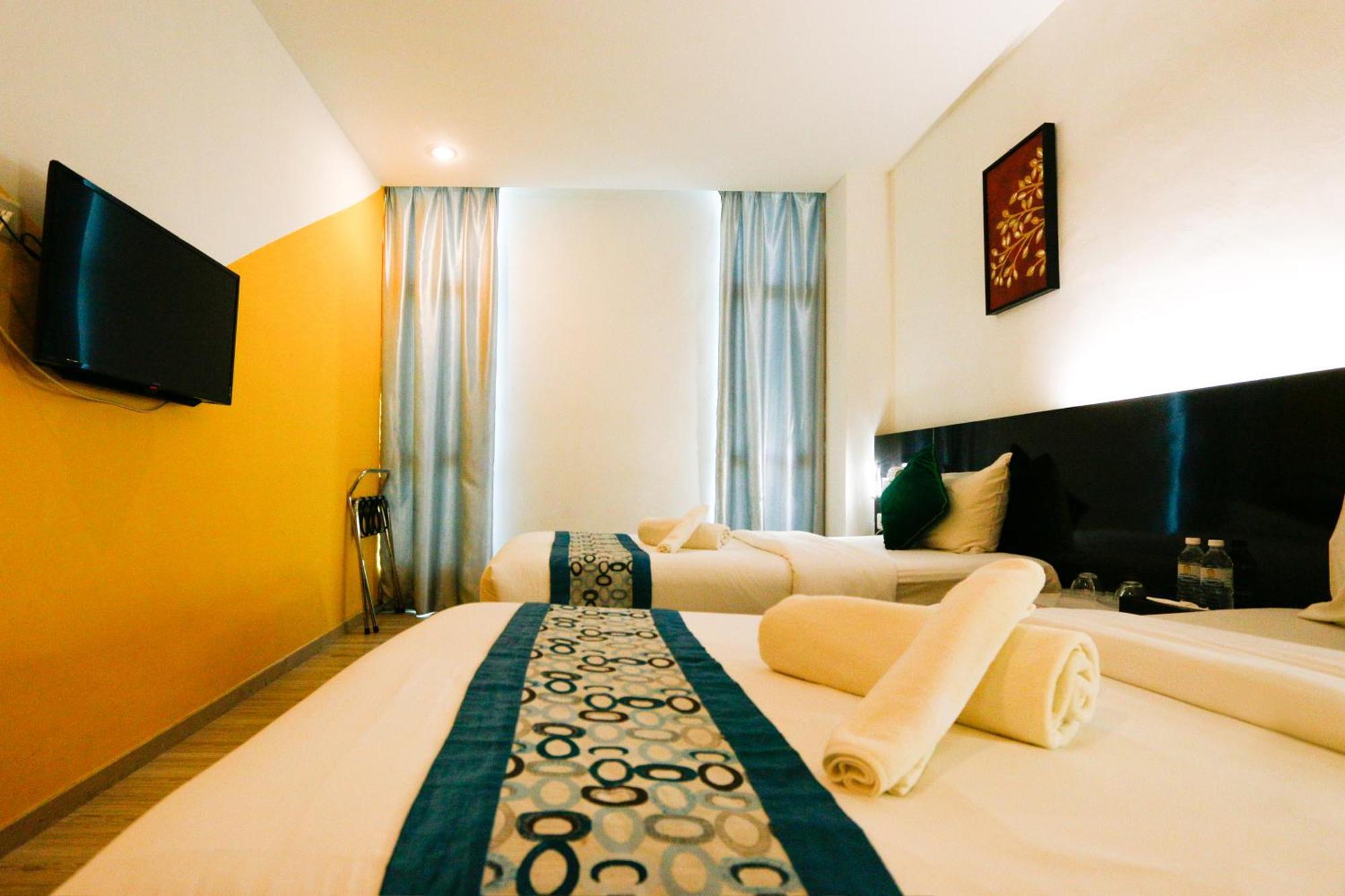 Golden Roof Hotel Ampang Ipoh Bagian luar foto