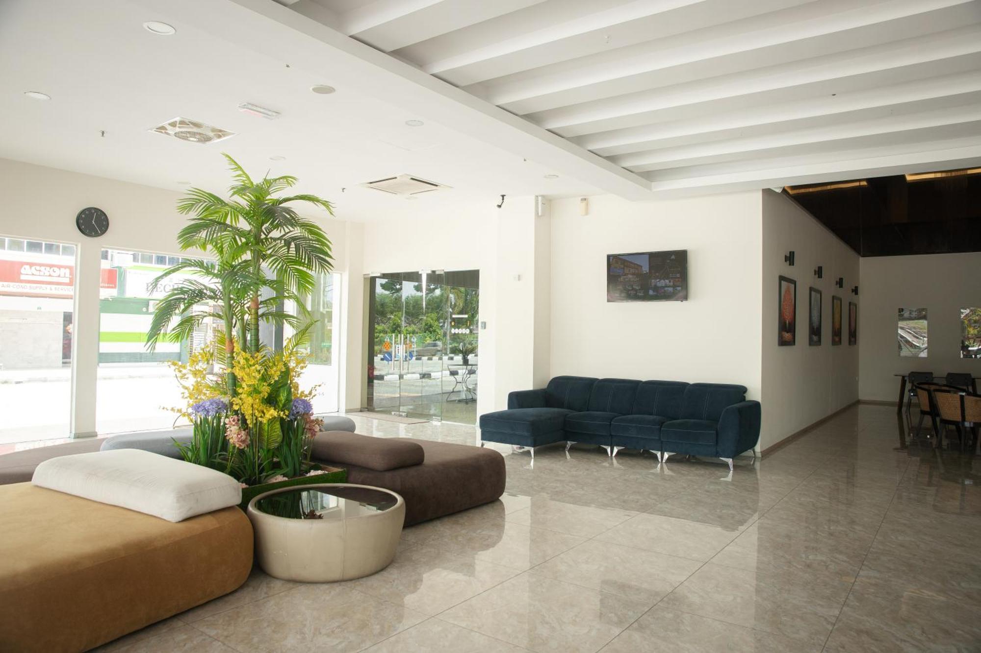 Golden Roof Hotel Ampang Ipoh Bagian luar foto