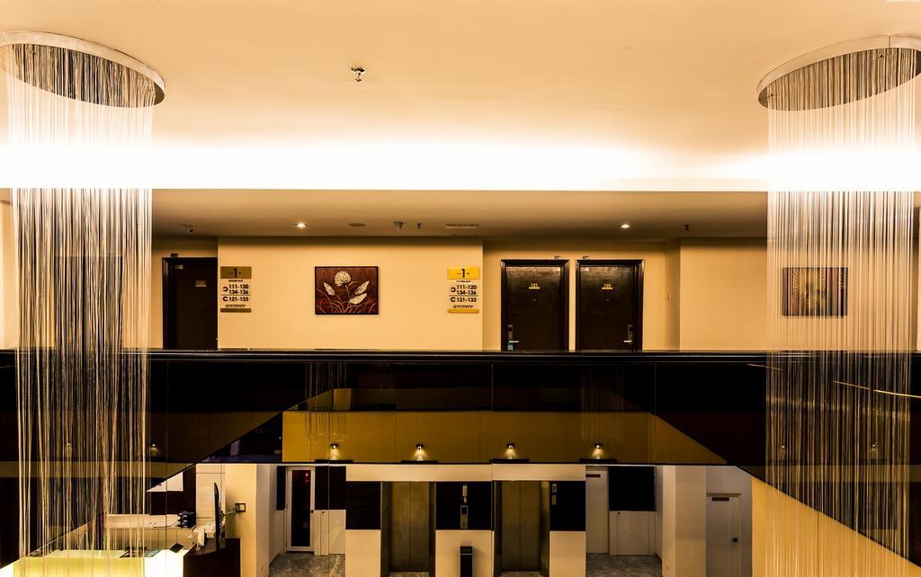 Golden Roof Hotel Ampang Ipoh Bagian luar foto